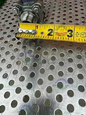 USED INLINE INDUSTRIES STAINLESS STEEL BALL VALVE W/ 1/2" SANITARY FITTING