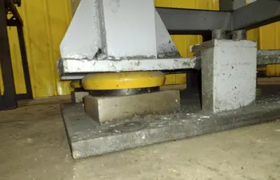7 TON AIRAM ARDCOR PNEUMATIC 4-POST CUTOFF PRESS. STOCK # 0537226