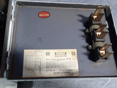 USED SQUARE D SD9351