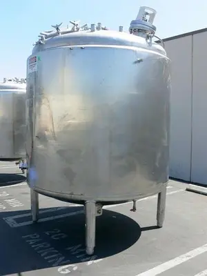USED PAUL MUELLER 4000 LITER SS JACKETED REACTOR W/ AGITATOR 50 PSI FV &100 PSI