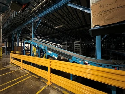 TGW 21 in. x 22 ft. Incline Powered Belt Conveyor