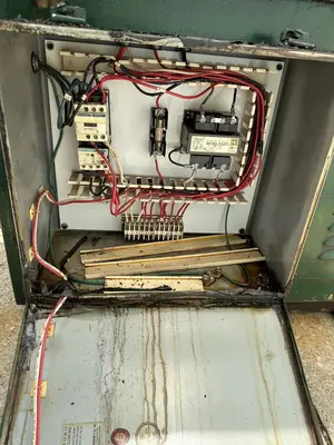 Used LEWIS 2SHV Feeding & Straightening Machines Ohio US | Portage Packaging Systems, Inc. #1397126