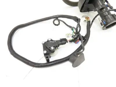 Hyster 8808585 Forklift Steering Wheel & Bracket Assembly Removed From E100XN