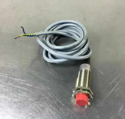 Used Pulsotronic ISSC 9954-1900 99541900 T18-A160 Proximity Sensors South Carolina US | Palmetto Automation #1295718