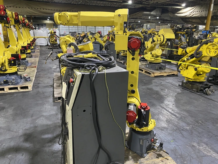 Used 2008 FANUC ArcMate 120iC + R-30iA Robots Michigan US | iGAM Industrial Marketplace #45029