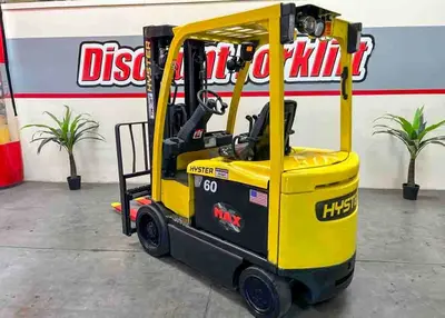 USED 2015 HYSTER E60XN