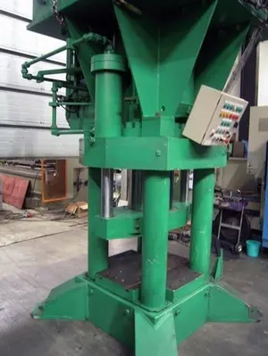 USED IMAC FORGING 750 TON