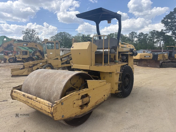 Used 1986 CATERPILLAR CS-431B Vibratory Rollers Tennessee US | Moore Equipment #1517250