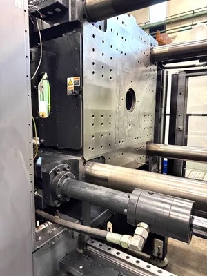 2009 ENGEL DUO 1560/500 Injection Molding Machines | Murphy Machinery (5)