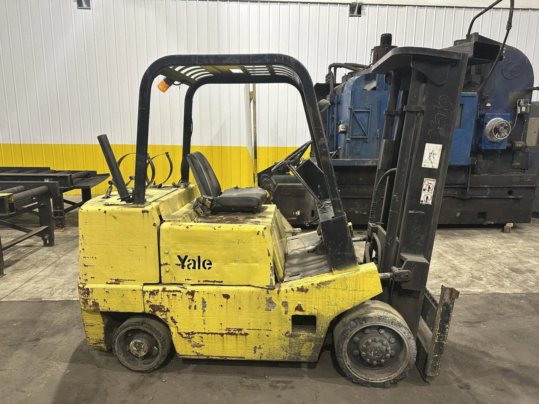 USED YALE