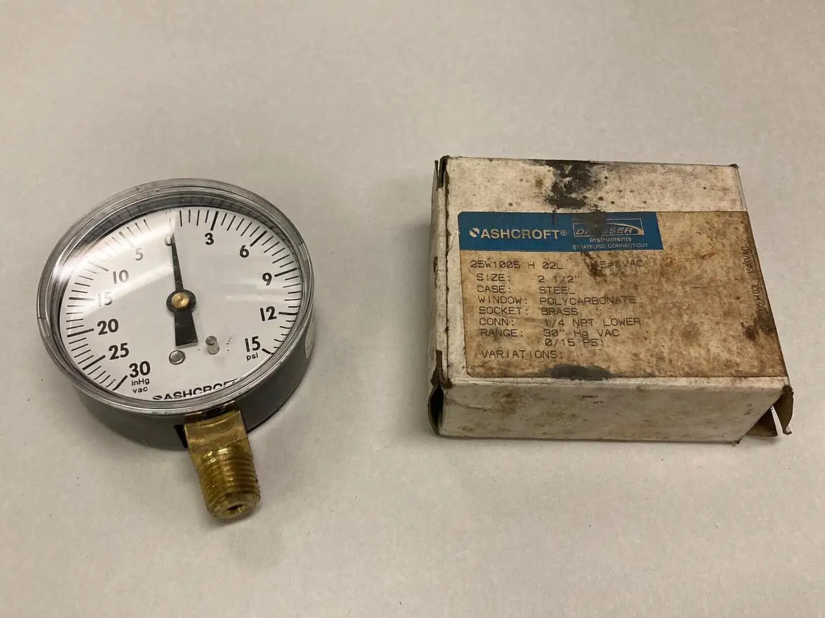 New | in-Stock ASHCROFT 25W1005H02L Universal Pressure Meters Ohio US | Surplus Asset Holdings #1245767