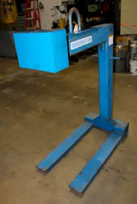 Used Veotil 2,000Lb Pallet Lifter Scrap Winders Michigan US | Midwest Machinery, LLC #1299992