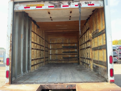 Used 2007 ISUZU 18' Box trucks Michigan US | Miedema Asset Management Group #1579183