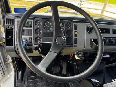 Used 1999 FREIGHTLINER FL60 Tractors & Trailers Texas US | Proxy Equipment #1388949