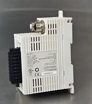 Keyence SL-R11 Safety Control Unit 24 VDC 150mA (BIN4.4.4)