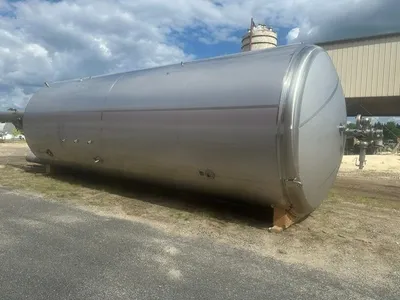 MUELLER 16,600 GALLON Cuve en Inox | Perry Equipment (3)