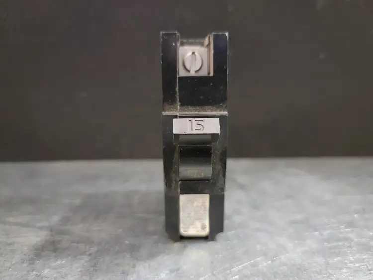Used FEDERAL PIONEER NA115 Switchgears British Columbia CA | Lenmark #243826