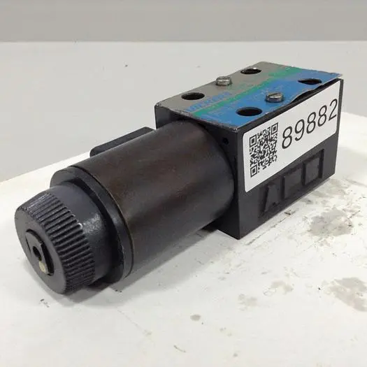 Used VICKERS DG4V3S22AMUHL760EN490 Valves/Fittings Michigan US | Ideal Machinery #608040
