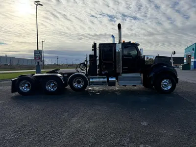 2024 KENWORTH W990 Float Tractor | Title Equipment & Recreation Inc. (5)