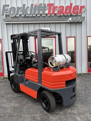 USED TOYOTA 42-5FG25