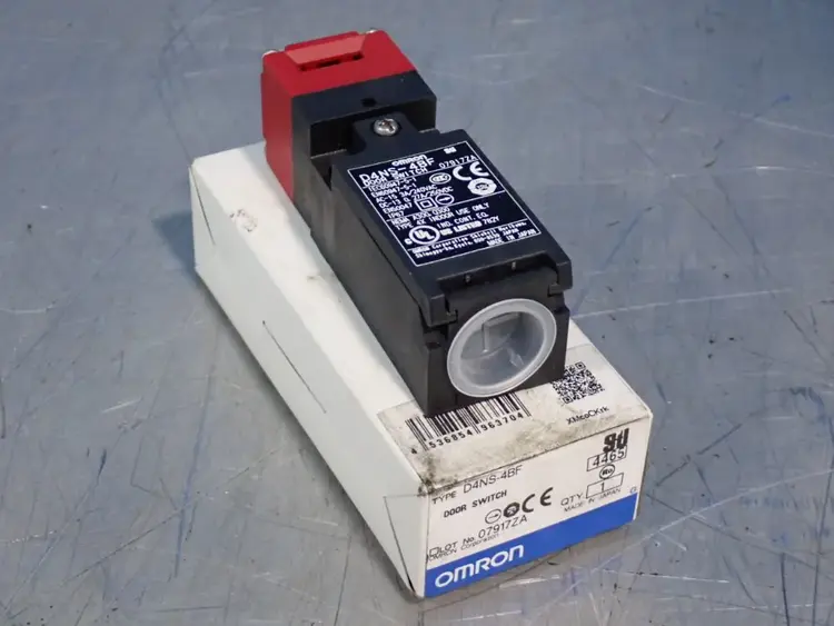Used OMRON D4NS4BF Relays & Switches Ohio US | HGR 24 #1070177