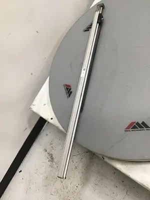 USED T&R ELECTRONIC LP-38 1050MM