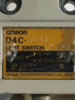USED OMRON D4C-9033