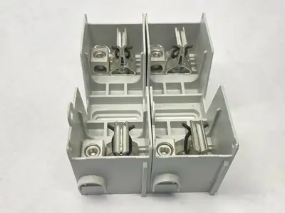 USED MERSEN FUSE BLOCK CLASS J 2P 100A 600V