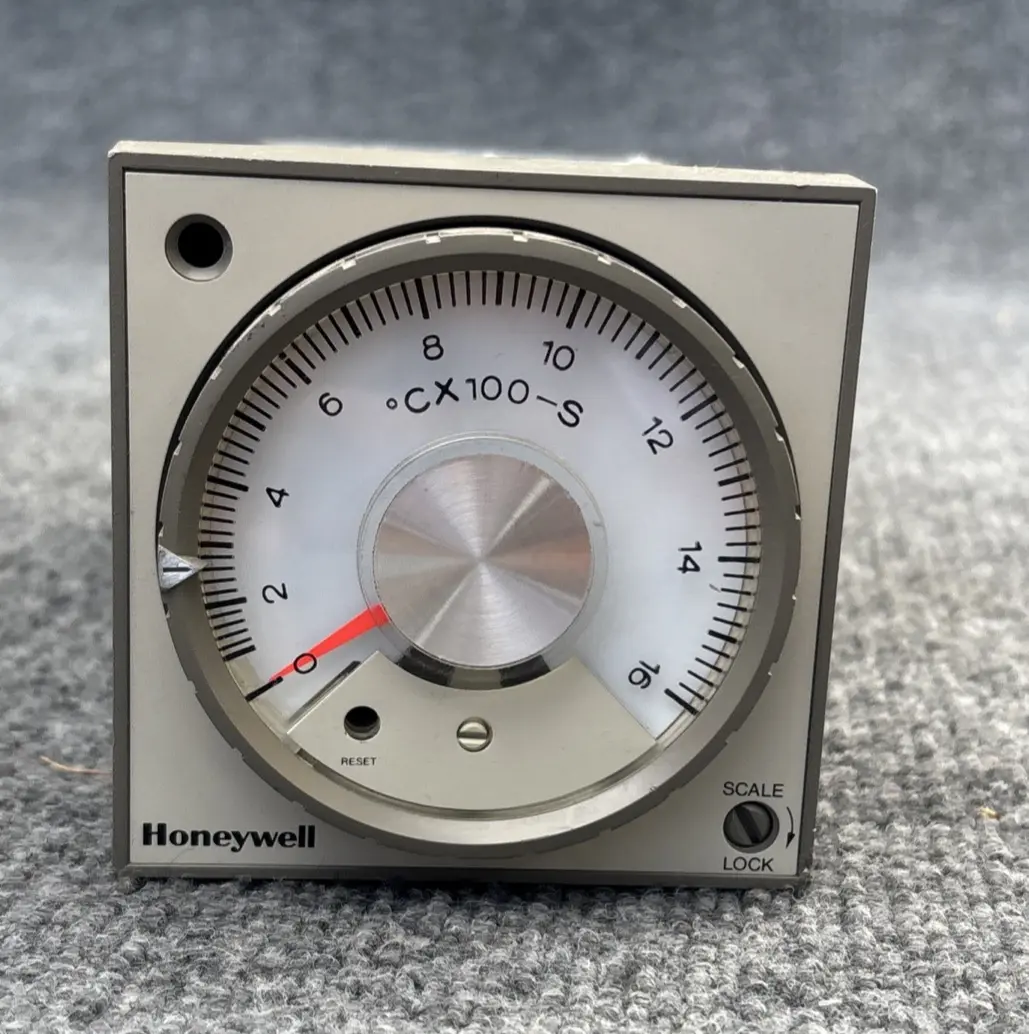 Used Honeywell AV501AB122 Temperature Controls California US | Davliegogo LLC #1705759
