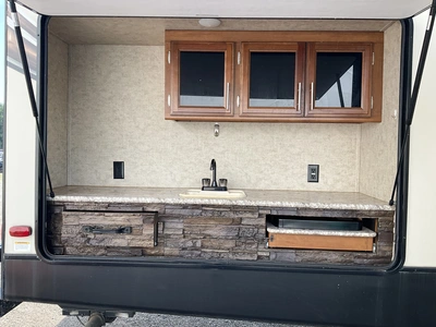 Used 2017 FOREST RIVER LACROSSE Campers, Caravans, Motorhomes Michigan US | Miedema Asset Management Group #1411189