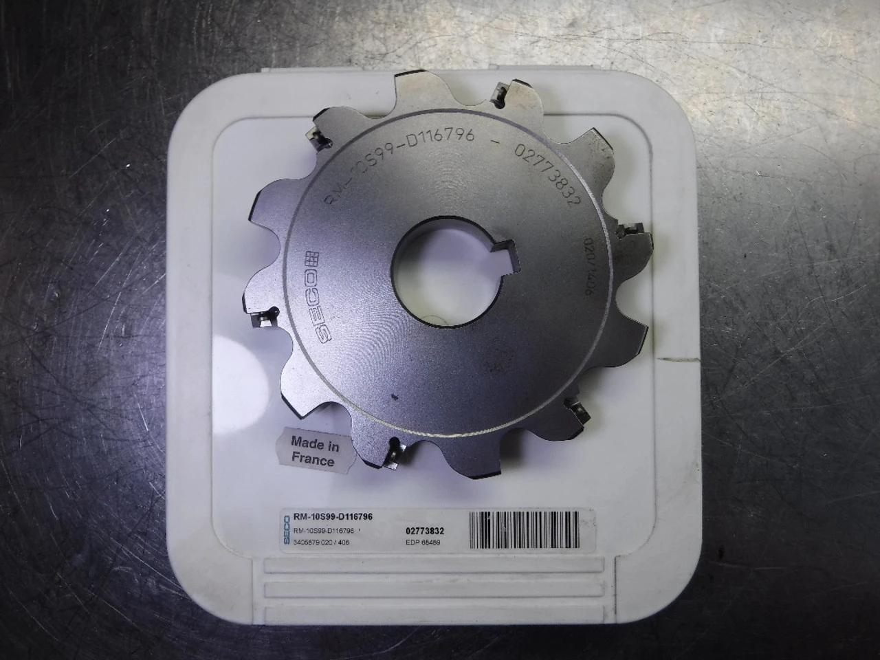 SECO 4.85" Indexable Slot Milling Cutter 1.25" Arbor RM-10S99-D116796 (LOC1881B)