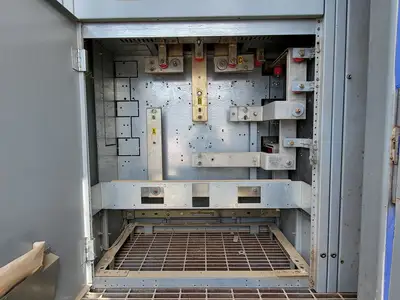 Power Distribution Center (PDC), 1600A Main, 2-400A & 4-100A