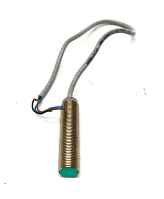 USED PEPPERL+FUCHS INDUCTIVE PROXIMITY SENSOR Y89867