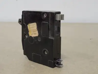 USED SQUARE D QO120