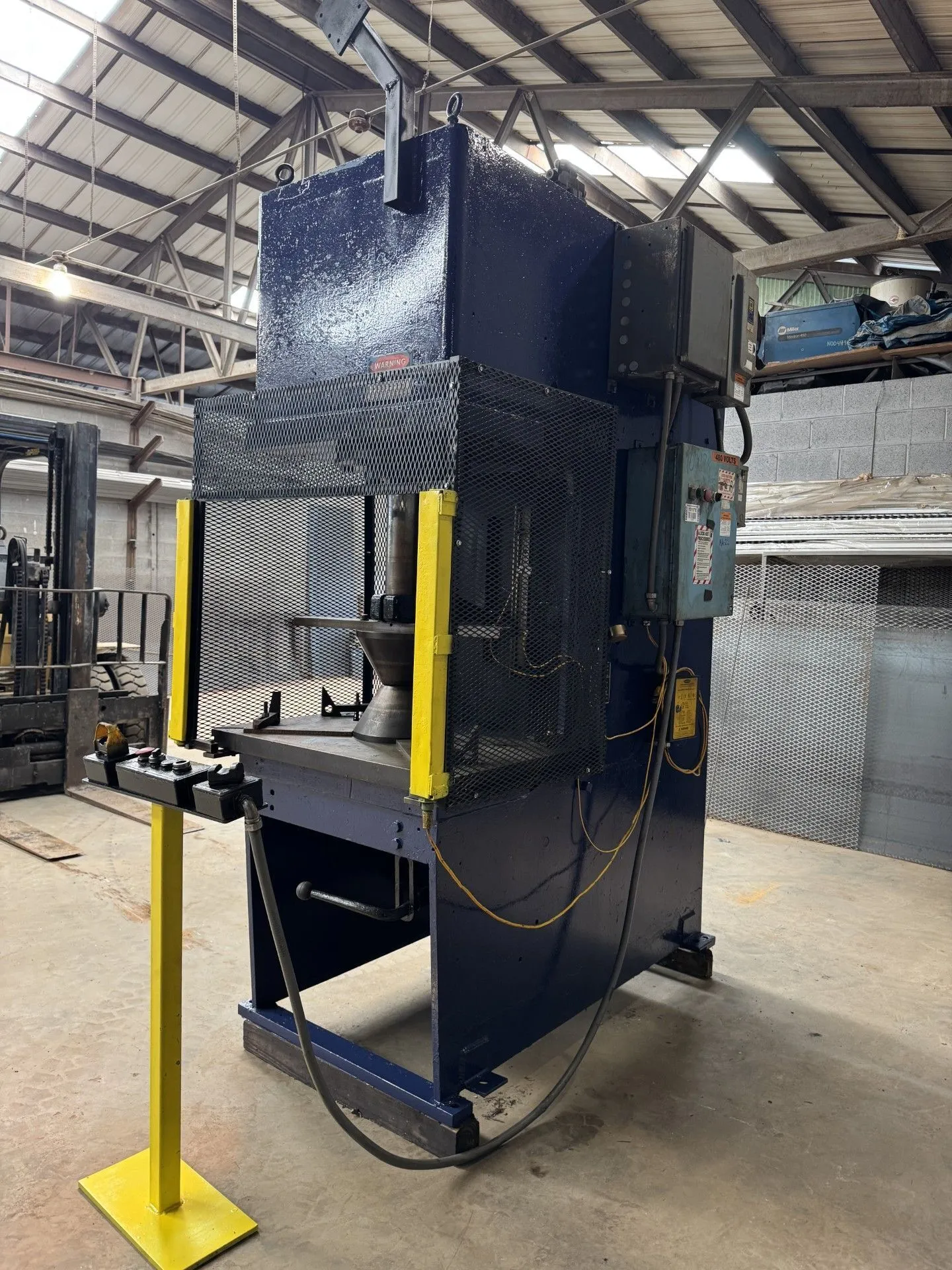 35 Ton DENISON MULTIPRESS C-Frame Hydraulic Press