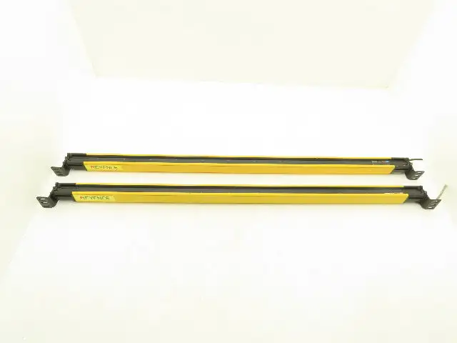 Keyence SL-V26LM Safety Light Curtain 1000mm 24VDC Transmitter Receiver Set