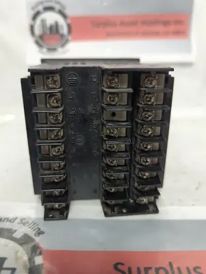Used HONEYWELL UDC3200 Industrial Controls Ohio US | Surplus Asset Holdings #1241002