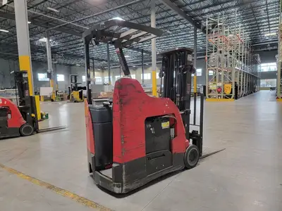 Used RAYMOND 425-C40TT Misc Forklifts British Columbia CA | Lenmark #237713