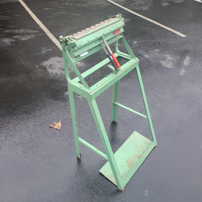 U14623C Used 18″ Smith cleat bender on stand