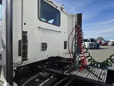 USED 2018 PETERBILT 579