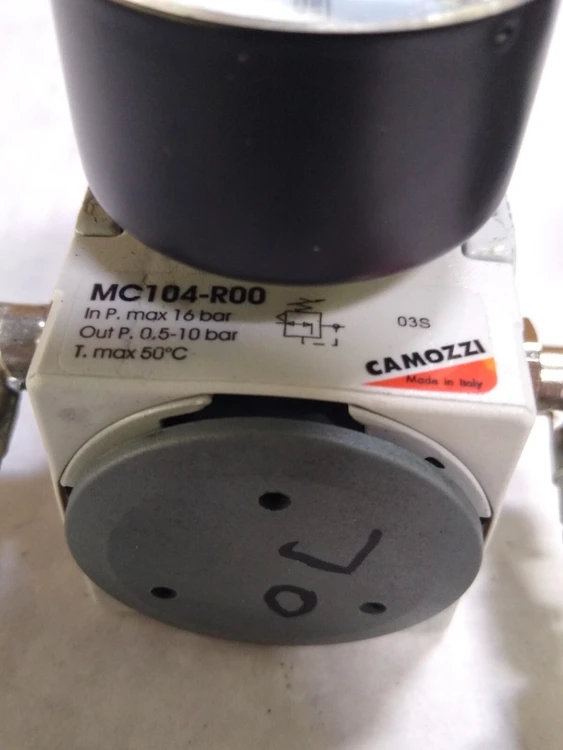 Used CAMOZZI MC104-R00 Air Pressure Regulators Arizona US | ASSET CONVERSION SPECIALISTS, INC. #319825