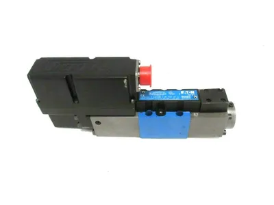 REFURBISHED VICKERS KBFDG4V-3-33C20N-Z-M1-PH7-H7-11 PROPORTIONAL VALVE