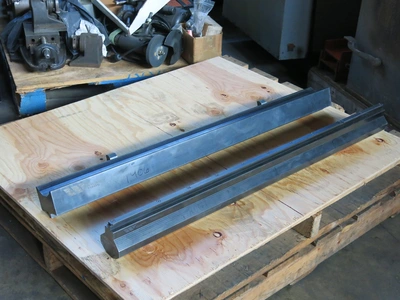 USED WILSON TOOL DIE SET 724564-0010