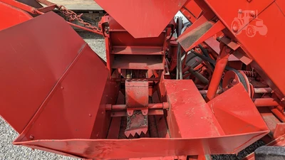 USED 1957 FORD 971