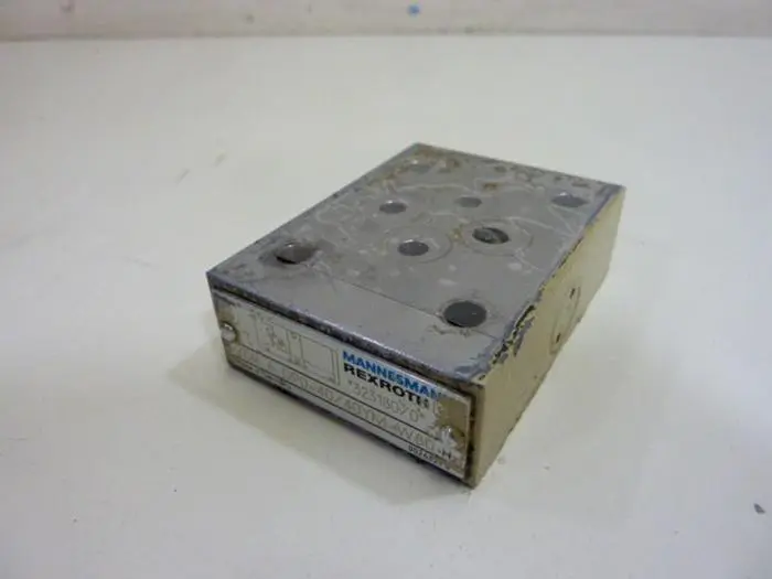 Used MANNESMANN REXROTH ZDR6DP04040YMW80 Valves/Fittings Michigan US | Ideal Machinery #576041