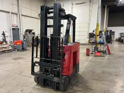 Used 2017 RAYMOND 425C30TT 3-Wheel Stand up Electric Counterbalance Forklifts Illinois US | Somerset Equipment Sales #1546181
