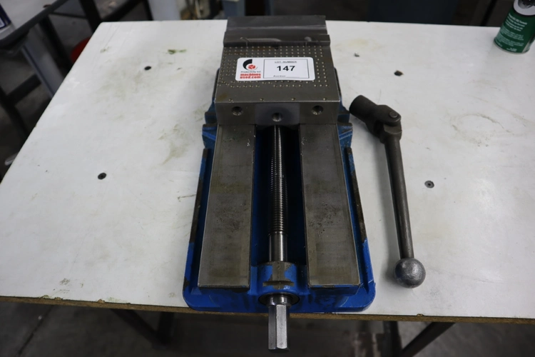 Used KURT WORKHOLDING SOLUTIONS D688 Vises Minnesota US | Machinesused.com #1390021