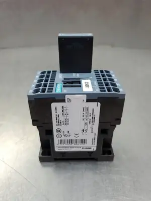 SIEMENS 3RH21312BB40 Contactor w/3RT29161BB00 Module. 4C44