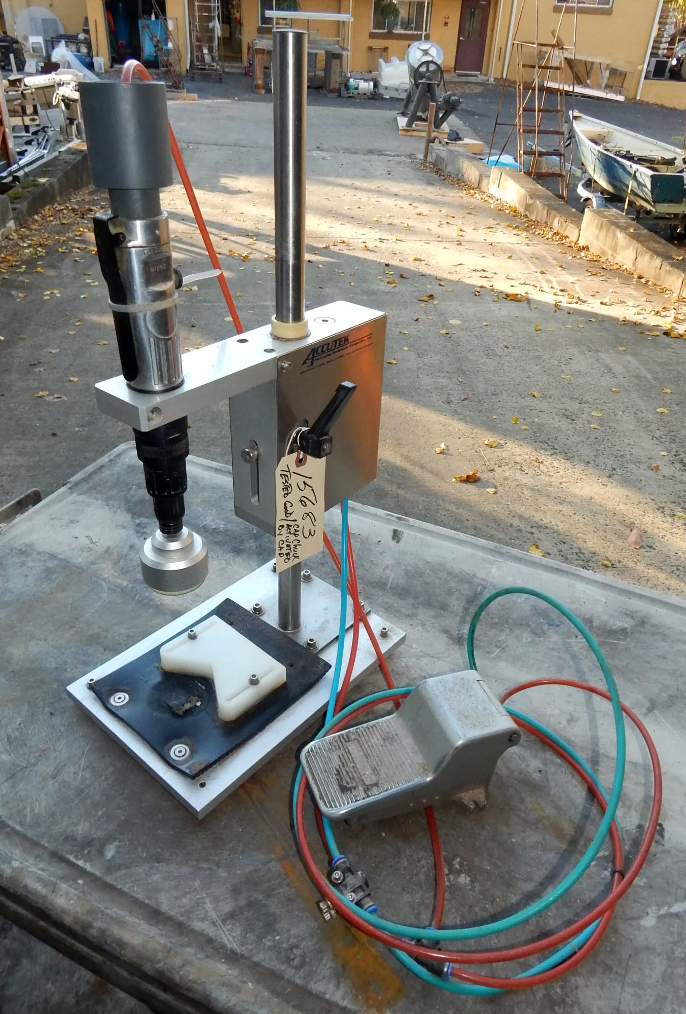 USED ACCUTEK SEMI AUTO CAPPER 20-BTC-000
