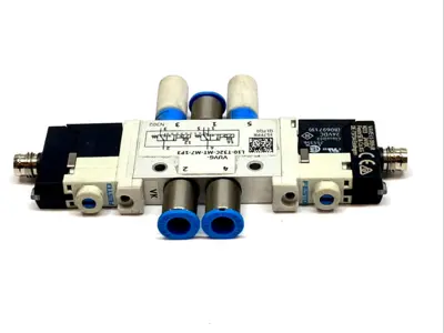 Used Festo Dual 3/2 Solenoid Valve 24VDC w/ VAVE-L1-1R8-LR Solenoid Valves Michigan US | Maverick Industrial Sales #1398145